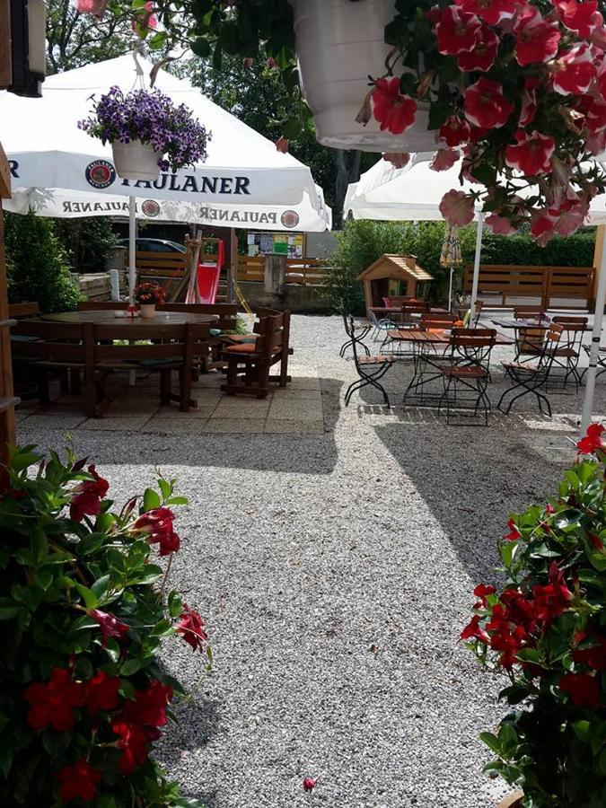Gasthof Muehlendorfer Lanzenkirchen Exterior foto